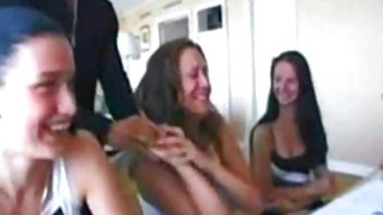 video Platila je kućna pomoćnica za strastveni seks ispred videokamere novo pornici