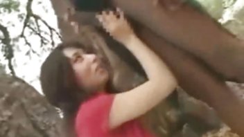 video Masturbiram se pornici sa dildom na velikom spremniku