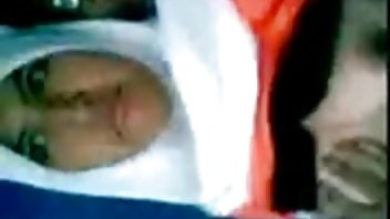 video Tip u tri rupe jebe luksuznu djevojku xxxlpornici u uskoj haljini