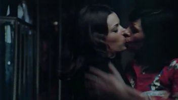 video Djevojka se analni sex pornici zajebava s maštom