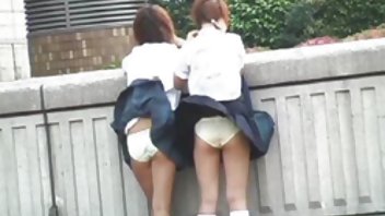 video Seksi Moka pornici u uredu Mora daje se između kolačića probuđenom tipu