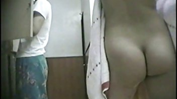 video Vitka djevojka pornici dp ima analni seks sa svojim momcima