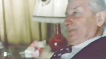 video Lovelace je jebao pornići besplatni prgavu španjolsku djevojku s rakom