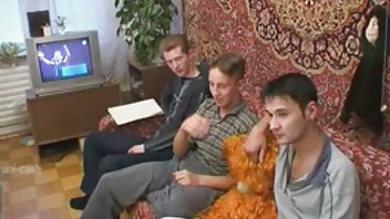 video Rak se pornici audicija sagnuo prema istočnoj ljepotici i probio sve rupe velikim kurac