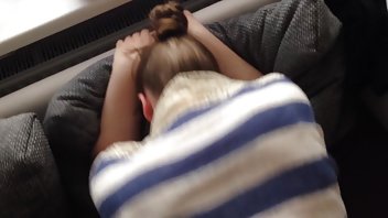 video Negritos je bijeloj pornići sise djevojci pružio željeni orgazam