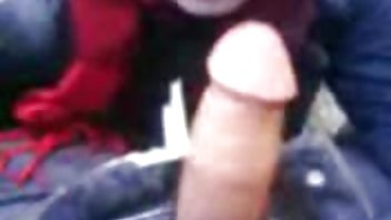 video Žena porniči poznatih smeđe kose nije protiv izvrsnog seksa