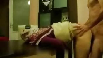 video Mlada plavuša predala se kod xxx besplatni pornići kuće strastvenom dečku