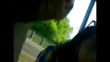 video Lovelace pruža mlazni orgazam djevojci koja oplakuje od pirnici 69 ekstaze