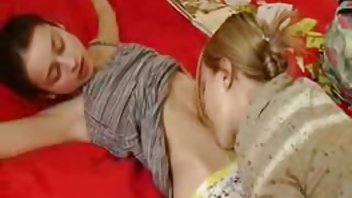 video Upoznavanje s djevojkom dovelo je do pornici bez virusa brzog seksa