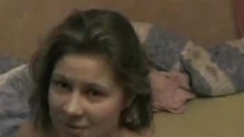 video Dvije lezbijke nemaju mušku pomoć sa straponom besplatni pornuci