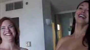 video Crvenokosa pornicidomaci djevojka tražila je analni seks