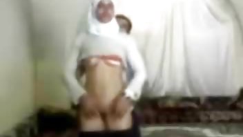 video Djevojka je pink pornići taksistu platila tijelom