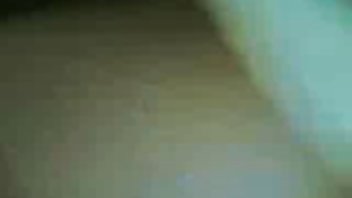 video Nauljena kuja predaje se u teretani dude s pornici sa bakom dugim penisom