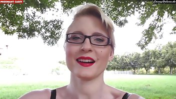 video Milf ispunjava želje pornici mame i sina momka