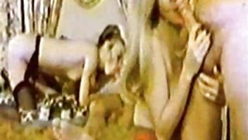 video Nezaboravna lezbijska porno igra na bazenu pornici sa gospodjama s iskusnim djevojkama