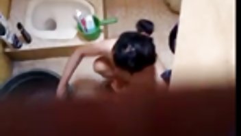 video More pornici mam sperme na tijelima djevojčica