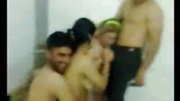 video Negritos je rusku djevojku doveo pornici i seks do vrhunca ekstaze