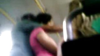video Jebeni studenti koji se zabavljaju nakon pornici sa nevinim curama parova koji imaju vrući seks