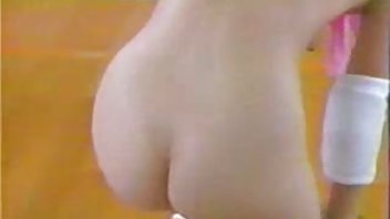 video Luksuzna djevojka razveselila pornici sa mama je muškarca hladnim seksom