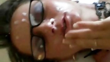 video Ruski macho jebe prijatelja u guzici na kuhinjskom stolu pornići žestoki
