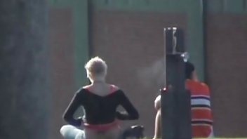 video Djevojka voli doggystyle oralni sex pornici i usta
