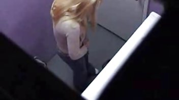 video Prsata plavuša uljepšala je dosadan dan pornići sa bakama Taskistu